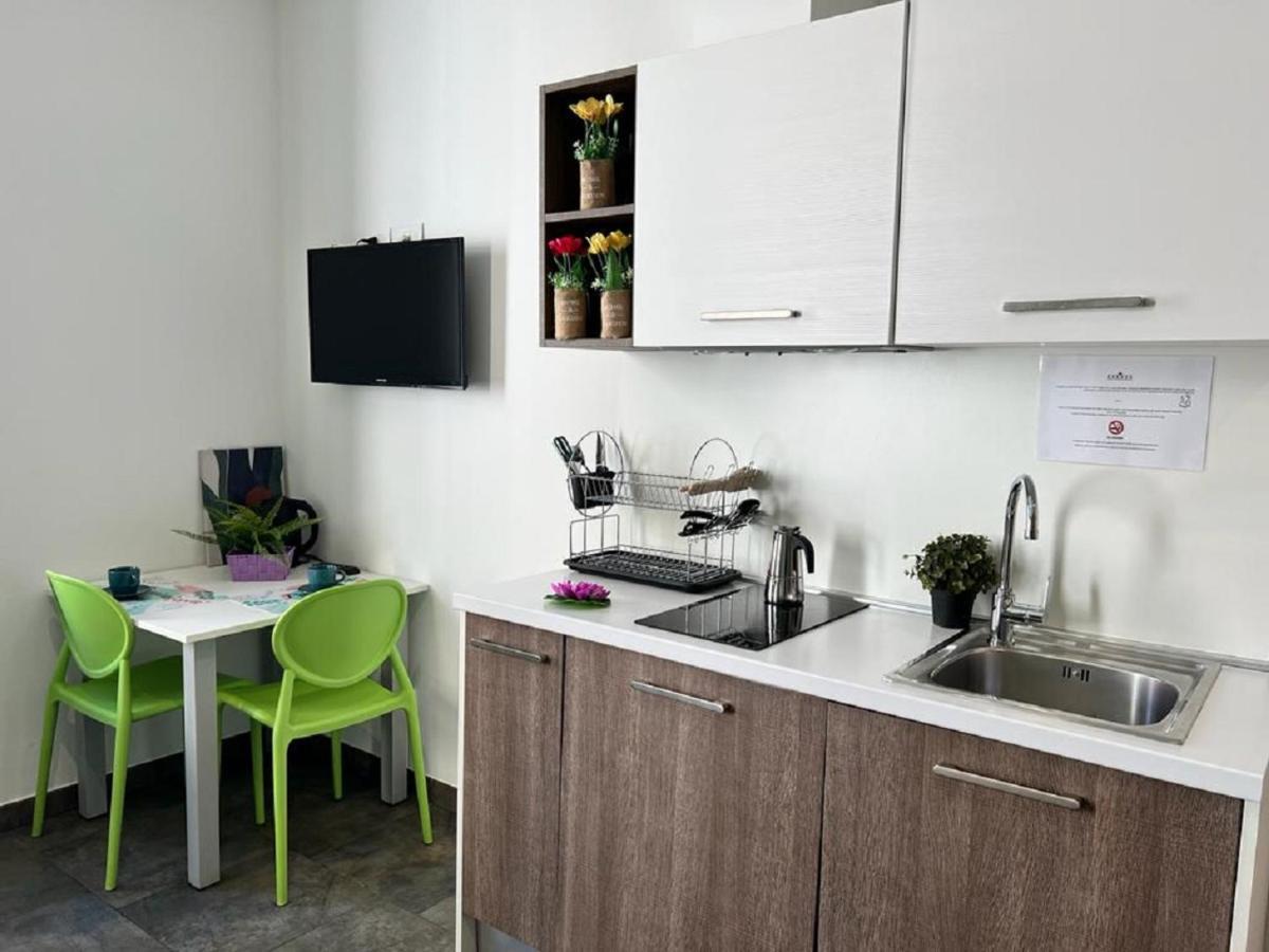 Bnbook Residence Matteotti Новара Екстериор снимка
