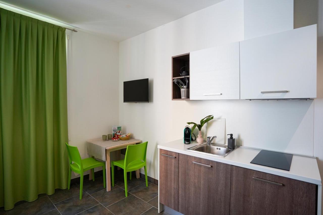 Bnbook Residence Matteotti Новара Екстериор снимка