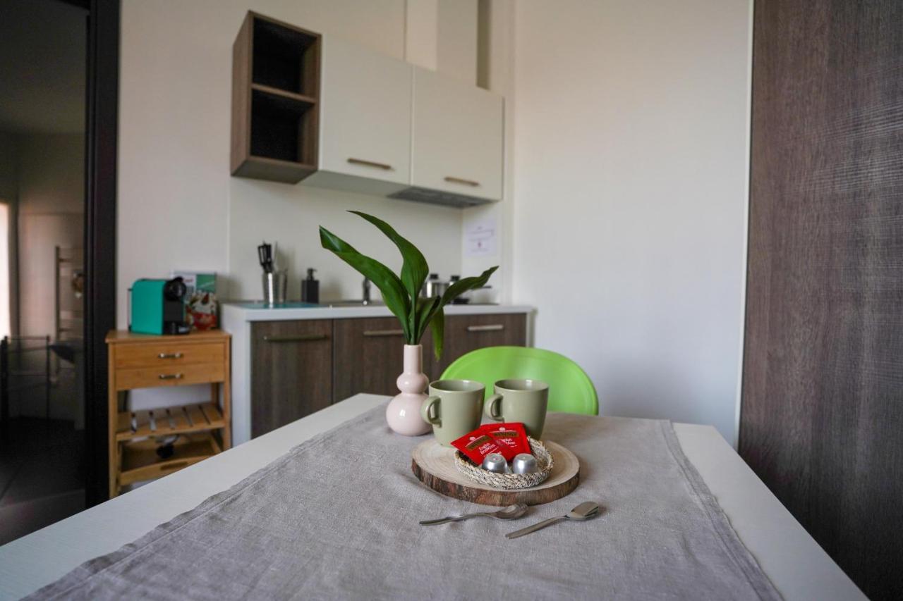 Bnbook Residence Matteotti Новара Екстериор снимка